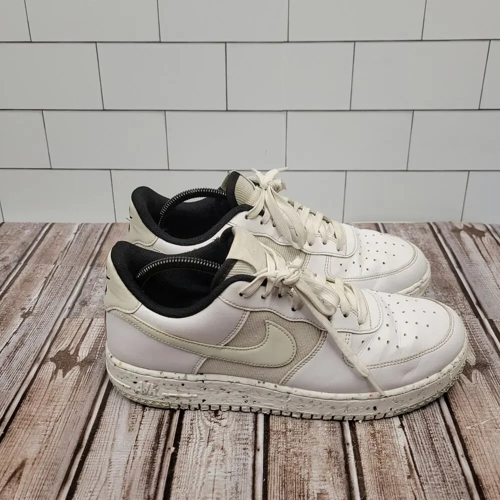 Nike White Cream Low-Top Athletic Sneakers